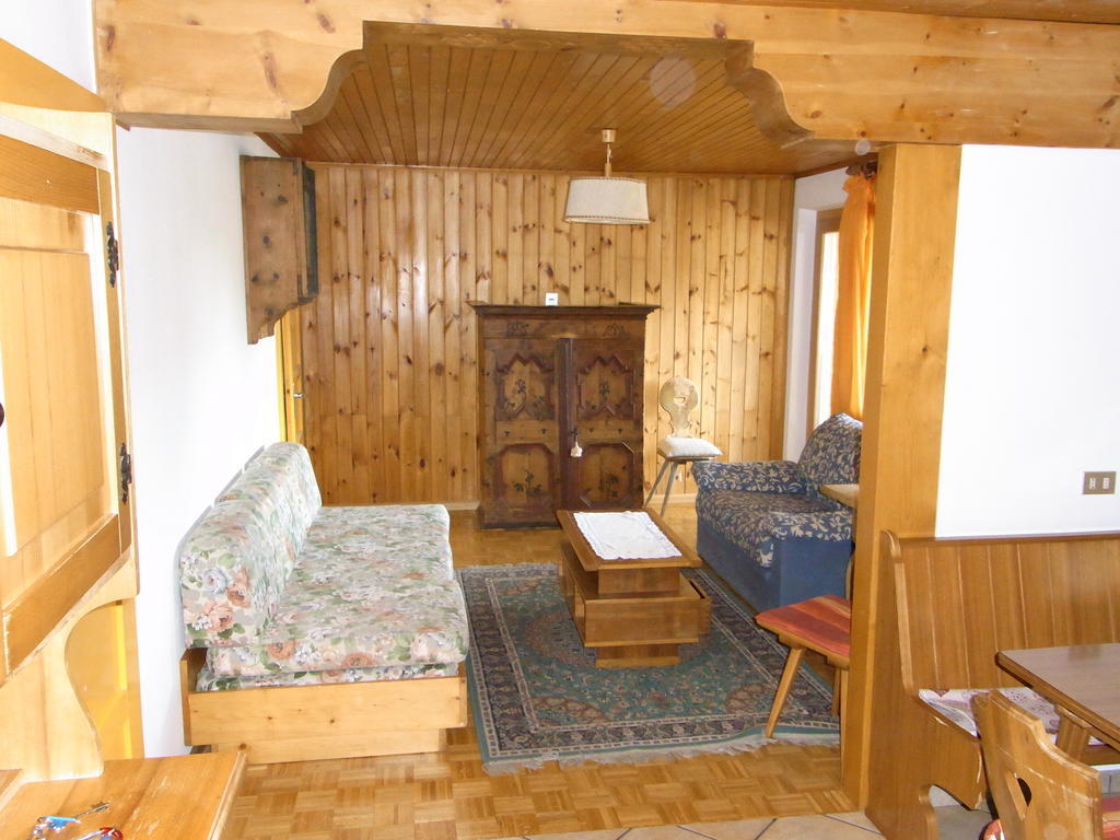 Casa Elisa Apartment Pozza di Fassa Cameră foto
